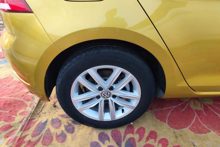 Used Volkswagen Golf 2018 230TSI Automatic Comfort Model
