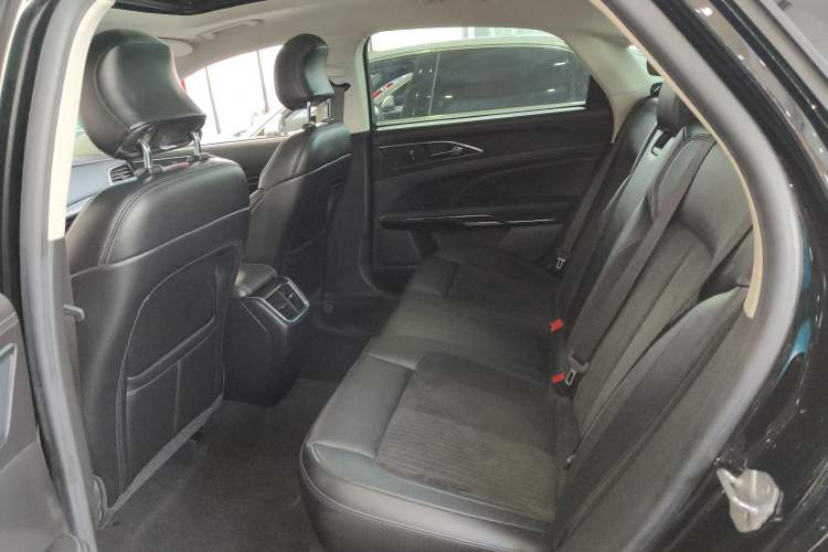 Used Ford Taurus 2019 EcoBoost 245 Comfort Edition
