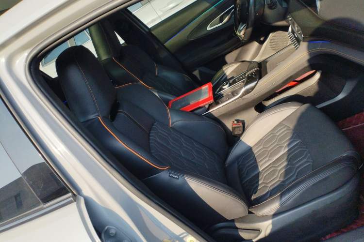 Used Changan UNI-T 2022 1.5T Prestige Version
