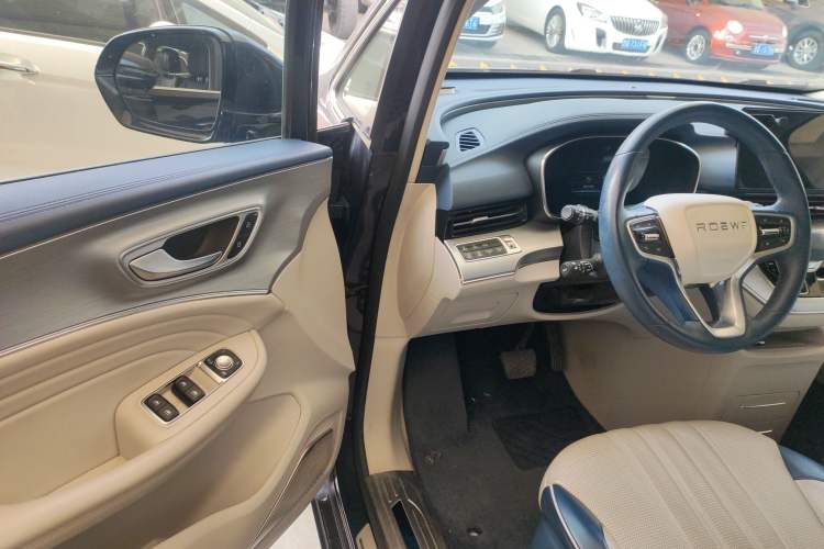 Used Roewe iMAX8 2021 400TGI Supreme Series Prestige Edition
