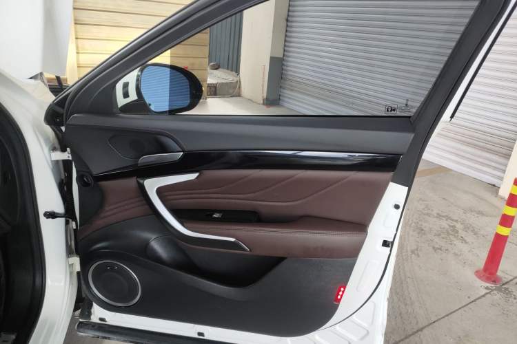 Used Wey VV7 2017 2.0T Flagship Edition
