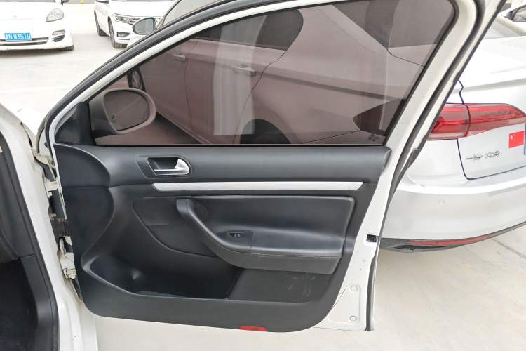 Used Volkswagen Golf 2011 1.4 TSI Luxury Touring Edition
