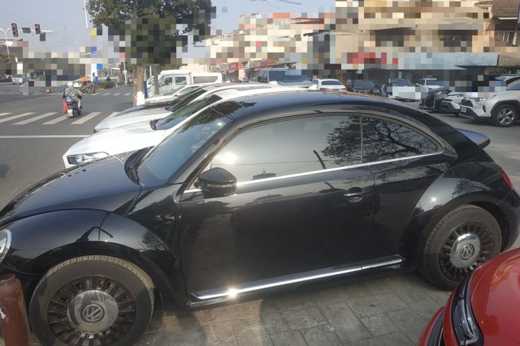Used Volkswagen Beetle 2018 180TSI Joyful Orange Edition
