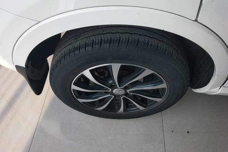 Used Zotye SR7 2016 1.5T CVT Cube Heart Edition China IV Standard
