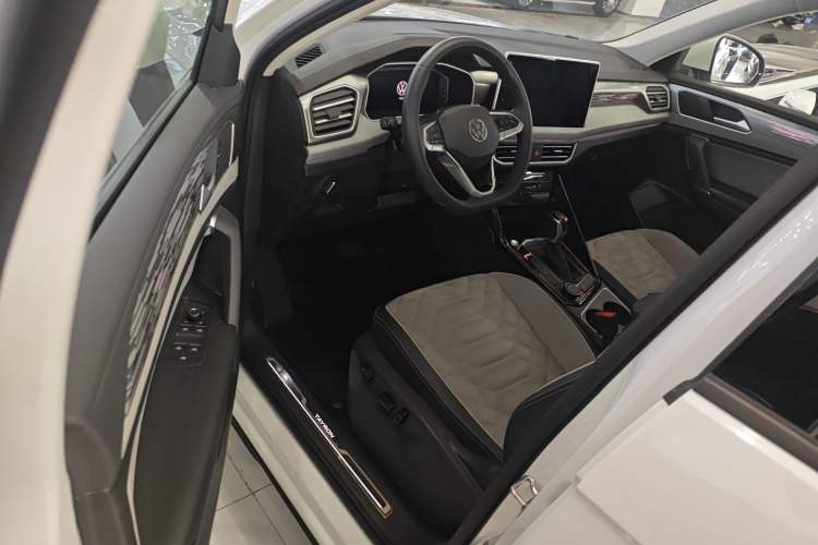 Used Volkswagen Tayron 2023 Revised Version 380TSI All-Wheel Drive R-Line High-Energy Edition
