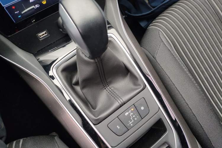 Used Peugeot 408 2018 Revised 350THP Automatic Luxury Edition