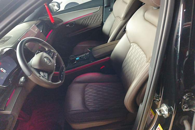 Used BYD Han 2023 EV Champion Edition 605KM Front-Drive Premium Model