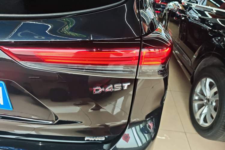 Used Toyota Crown Land Cruiser 2022 2.0T Four-Wheel Drive Prestige Edition
