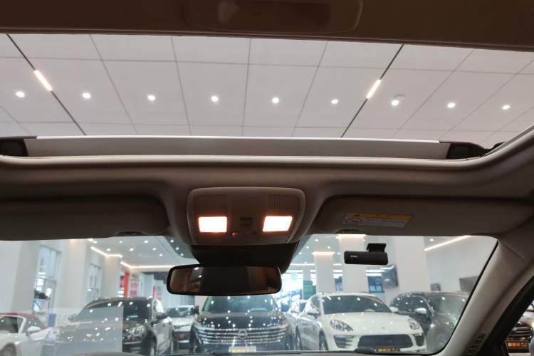 Used Mazda Atenza 2021 2.0L Blue Sky Luxury Edition
