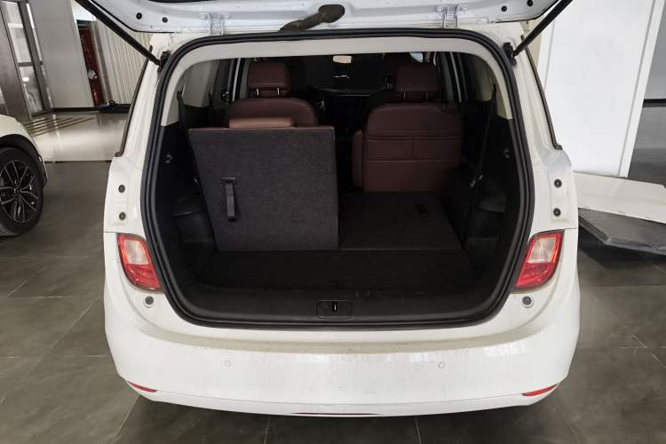 Used Buick GL6 2018 18T 6-Seater Luxury Model
