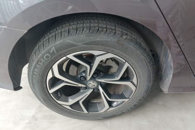 Used MG 5 2023 180 DVVT Manual Luxury Edition
