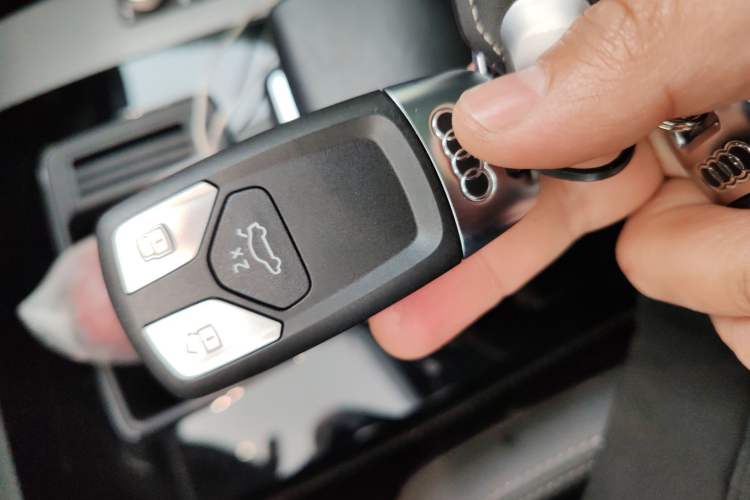 Used Audi Q5L 2022 40T Fashionable and Dynamic Model