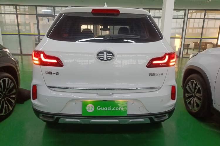 Used Bestune X40 2019 1.6L Automatic Luxury Edition China VI
