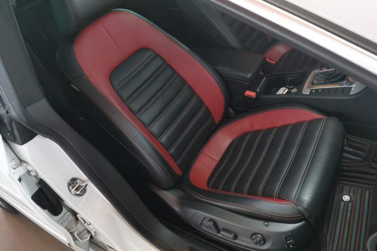 Used Volkswagen FAW-Volkswagen CC 2016 1.8TSI Luxury Model
