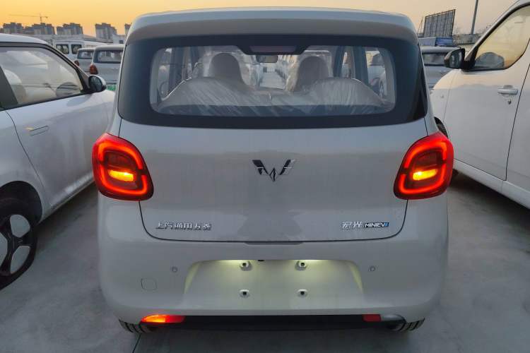 Used Wuling Hongguang MINIEV 2025 Four-Door Version Advanced Edition
