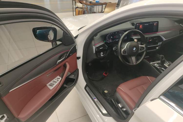 Used BMW 5 Series 2022 Restyled 530Li Leading Edition M Sport Package
