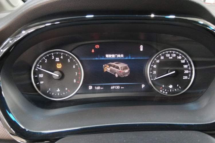 Used Buick GL8 2023 Land Executive Class Comfort Model