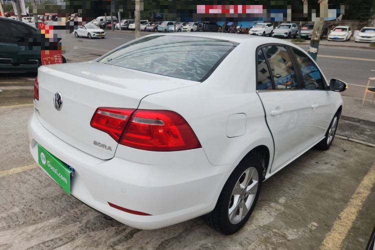 Used Volkswagen Bora 2015 Value Edition 1.6L Automatic Comfort Version
