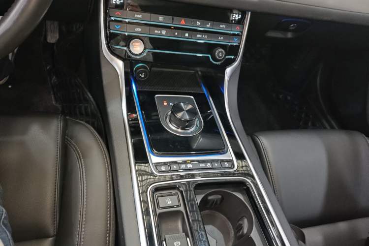 Used Jaguar XFL 2020 XFL 2.0T P200 Two-Wheel-Drive Elite Edition