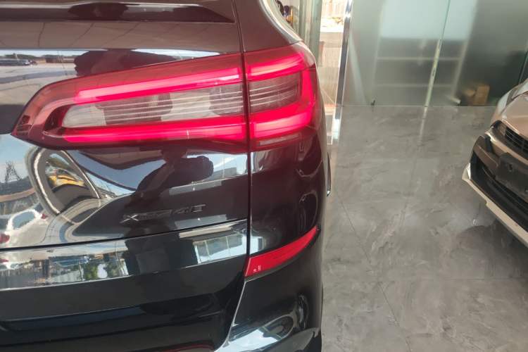 Used BMW X5 2022 Restyled xDrive 30Li Luxury Version M Sport Package