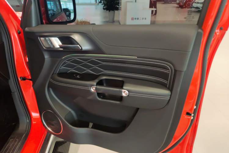 Used Tank 300 2021 City Edition 2.0T—Truly Stylish
