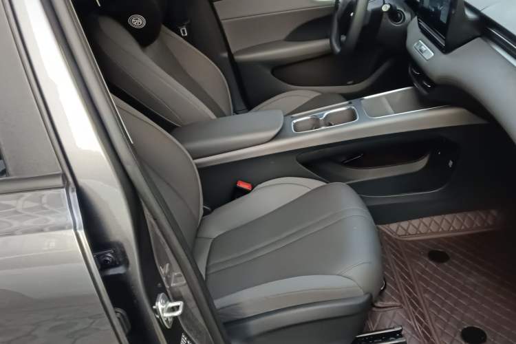 Used Roewe D6 2025 450 km Premium Edition
