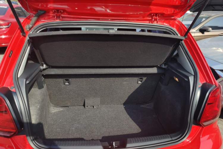 Used Volkswagen Polo 2016 1.4L Automatic Trendy Model
