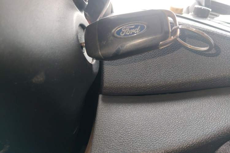 Used Ford Escort 2015 1.5L Automatic Fashion Model