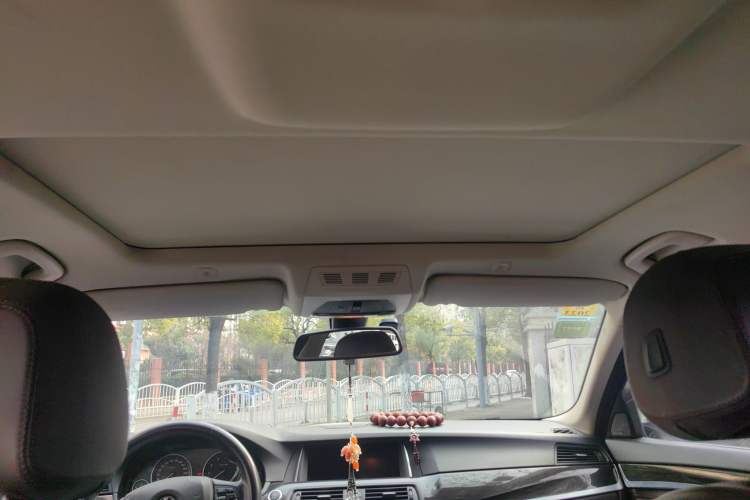 Used BMW 5 Series 2014 525Li Luxury Design Package
