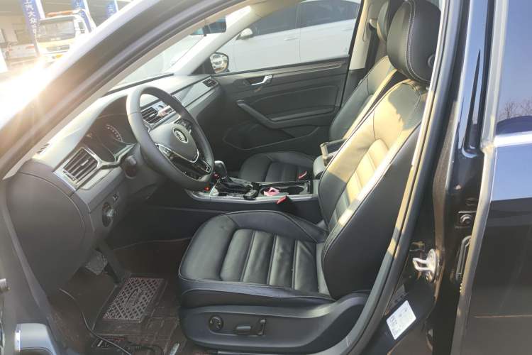 Used Volkswagen Passat 2017 280TSI DSG Luxury Edition
