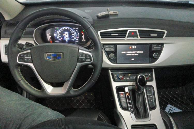 Used Geely Auto Emgrand X7 Sport 2018 1.8TD Automatic Two-Wheel Drive Smart Connect 4G Internet Edition