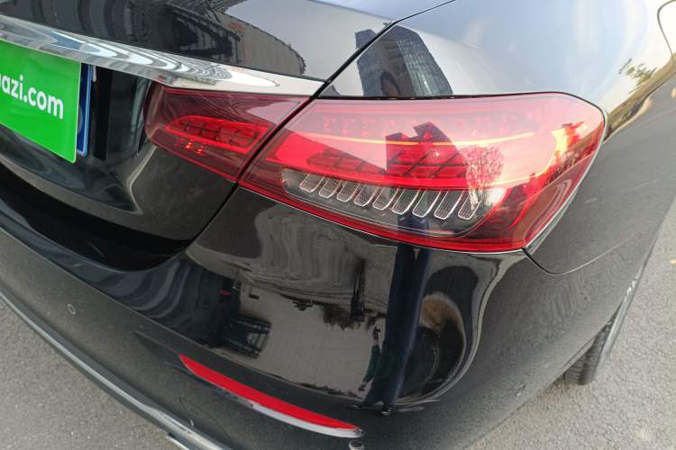 Used Mercedes-Benz E-Class 2023 Updated E 300 L Fashion Edition
