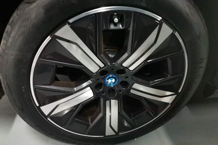 Used BMW iX 2022 xDrive40