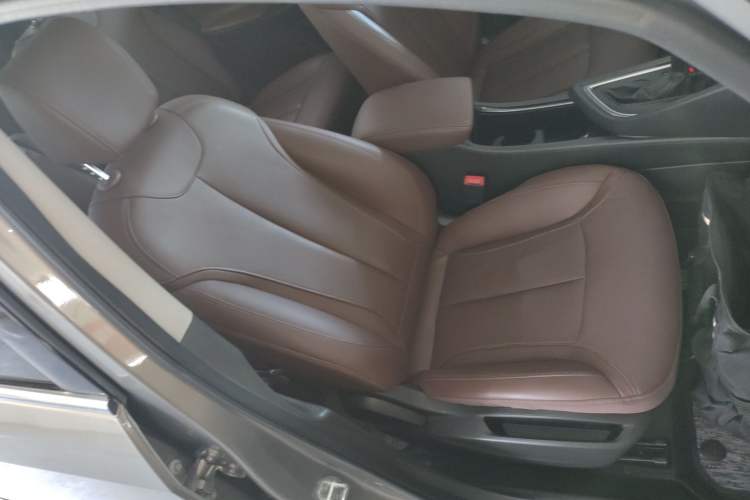 Used Buick GL6 2019 18T 6-Seater Connected Luxury Version China V Standard
