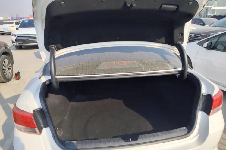 Used Kia K5 2016 1.6T Automatic LUX
