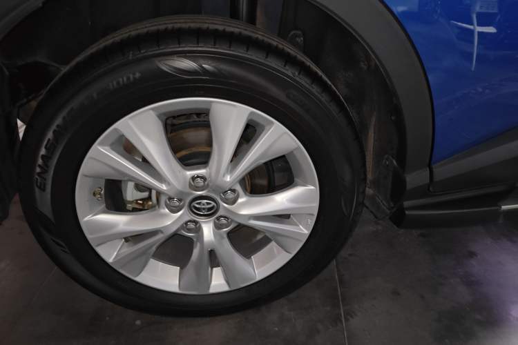 Used Toyota IZOA 2021 Dual-Motor 2.0L Yi Xing Edition
