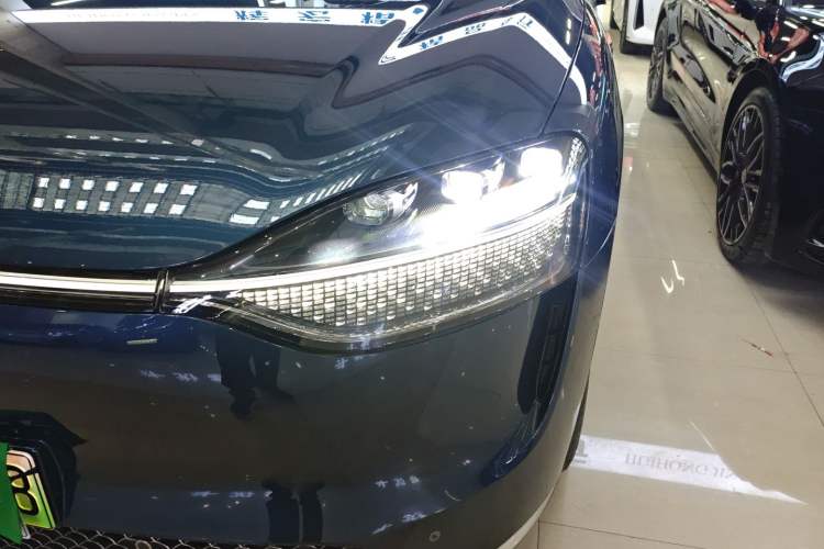 Used Hima AITO M9 2024 All-Electric Ultra Version 100 kWh 5-Seater Model
