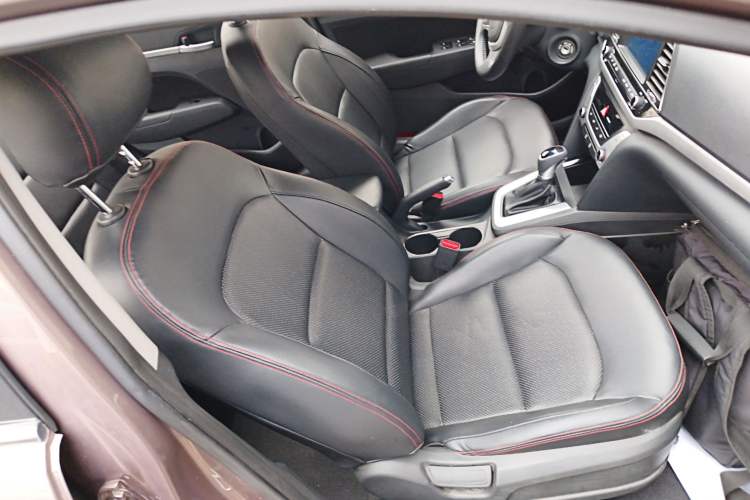 Used Hyundai Elantra 2016 1.6L Automatic ZhiXuan – Elite Version