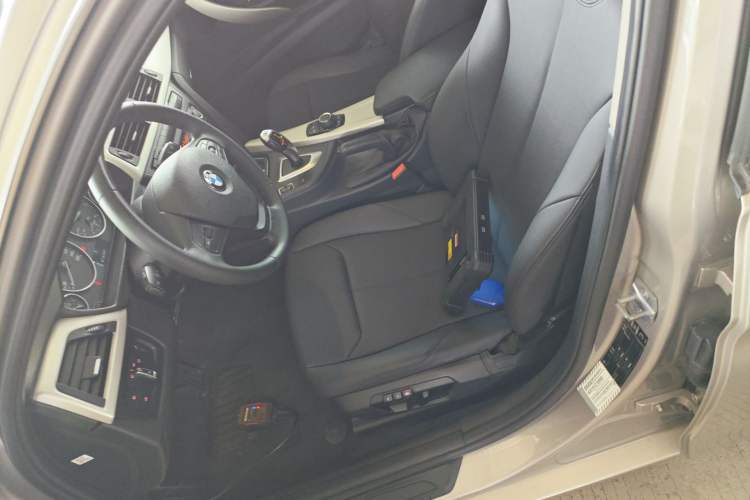 Used BMW 3 Series 2015 320Li Fashion Model
