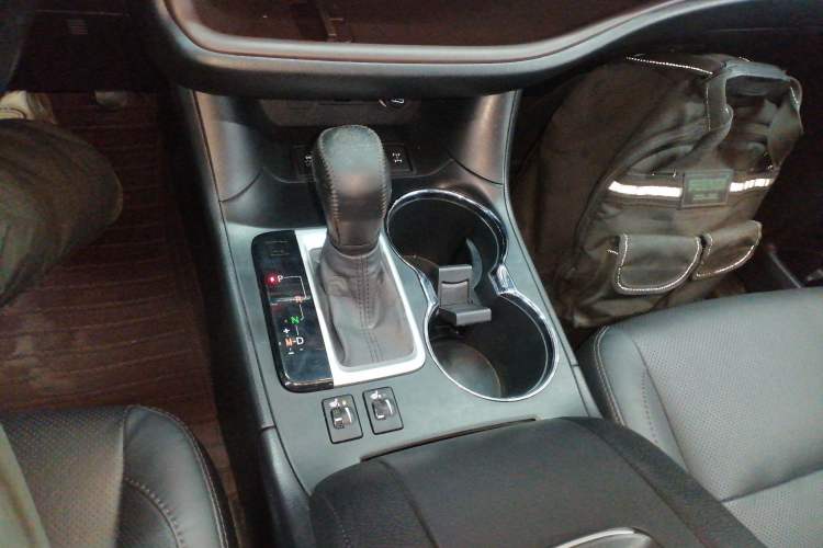 Used Toyota Highlander 2021 2.0T Four-Wheel Drive Prestige Version 7 Seats