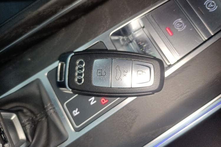 Used Audi A6L 2024 45 TFSI quattro Prestige Dynamic Edition
