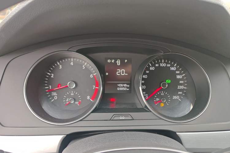 Used Volkswagen Lamando 2015 230TSI DSG Fashion Edition