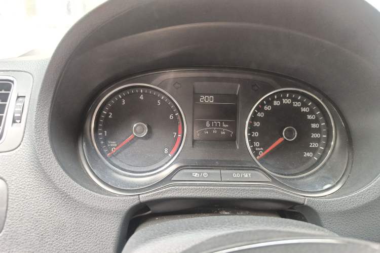 Used Volkswagen Polo 2016 1.6L Automatic Comfort Model
