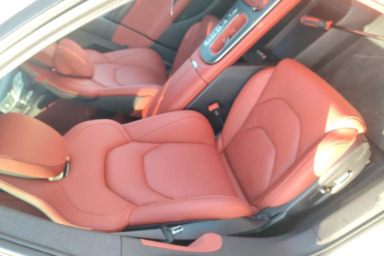 Used  SU7 2024 Rear-Drive Ultra-Long Range Advanced Pro-Level Intelligent Driving Version
