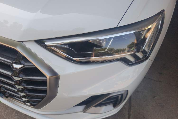 Used Audi Q3 2020 40 TFSI Fashion Dynamic Model
