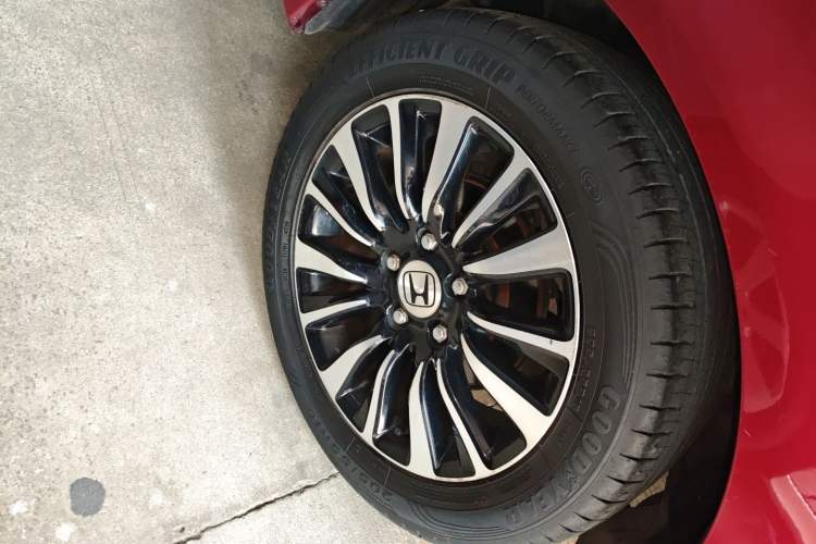 Used Honda Crider 2013 1.8L automatic luxury edition