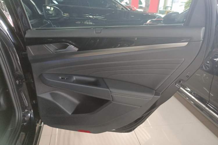 Used Volkswagen Passat 2022 330TSI Luxury Edition
