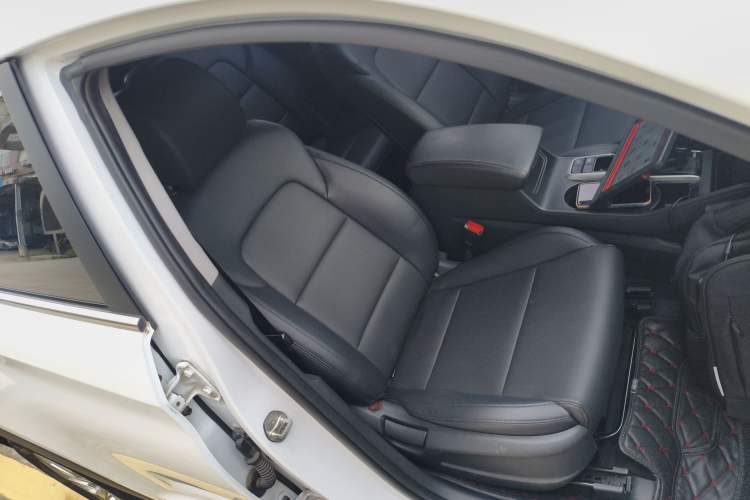 Used Hyundai Tucson 2018 1.6T Dual-Clutch Two-Wheel Drive 15th Anniversary Special Edition