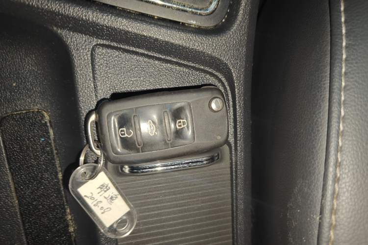 Used Volkswagen Lavida 2017 1.6L Automatic Comfort Edition
