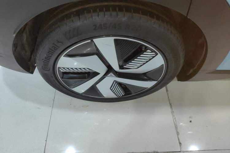 Used  S05 2024 200 Ultra Range-Extended Long-Range Version
